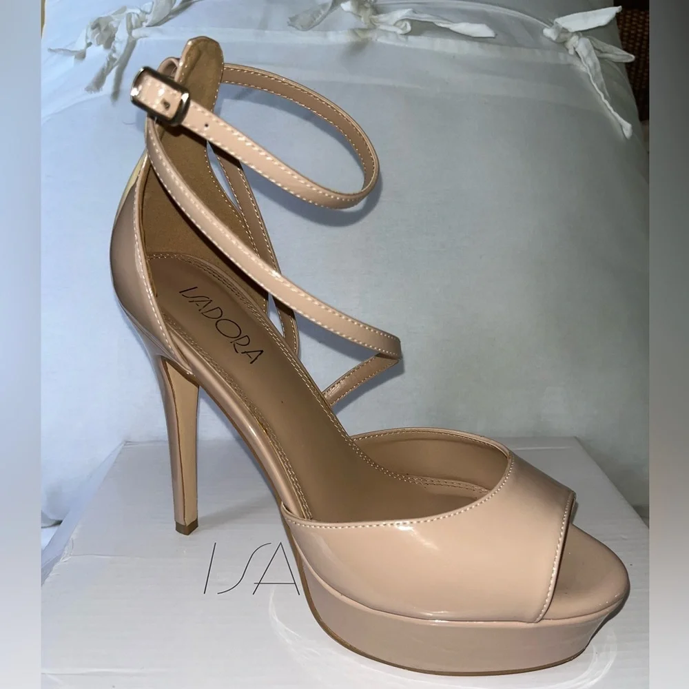 As new!! ISADORA platform nude heels. - Picture 8 of 14
